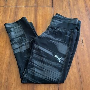 PUMA - workout leggings. Size M